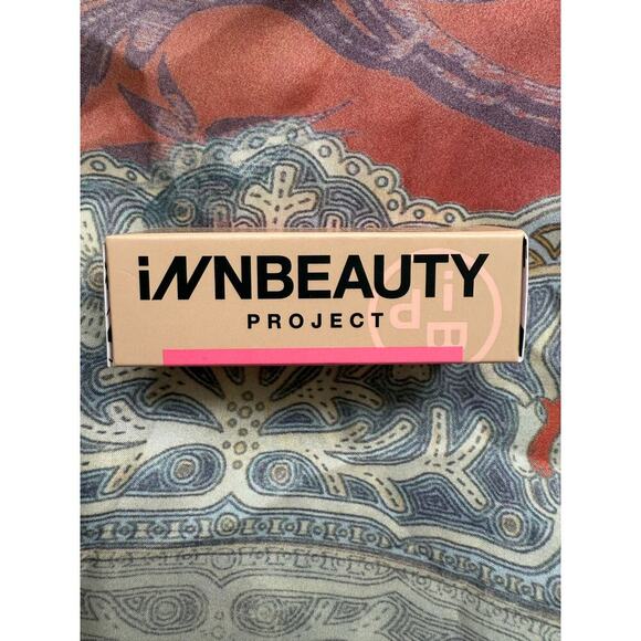 Innbeauty Glaze Lip Oil in Cookie New in Box - Picture 6 of 6